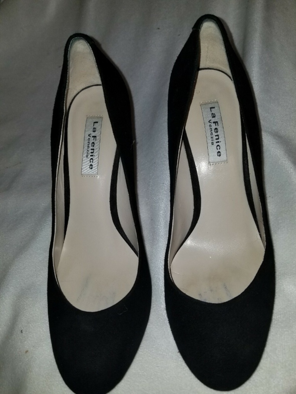 LA FENICE VENEZIA SUEDE BLACK LADIES CLASSIC/HEEL/ PUMPS SIZE 38 ROUND TOE